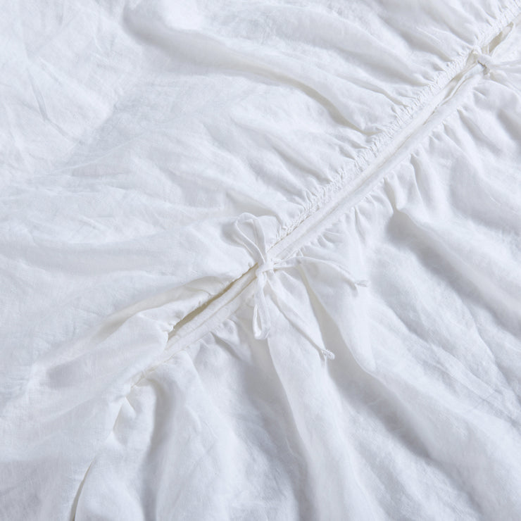 Ties Closure Detail For Optic White Skirt Ruffle Duvet Cover - Linenshed