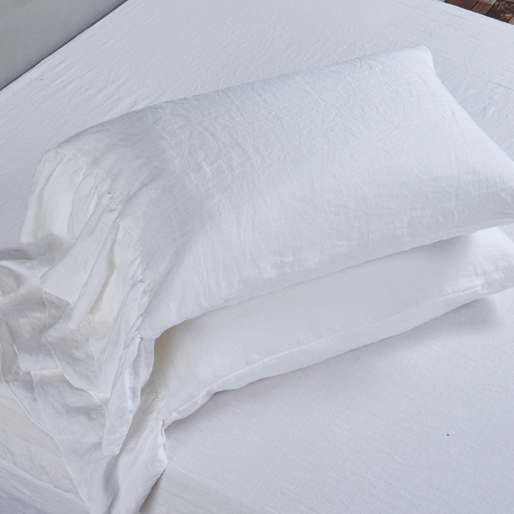 Side Ruffles Romantic Linen Pillowcases (set of 2)