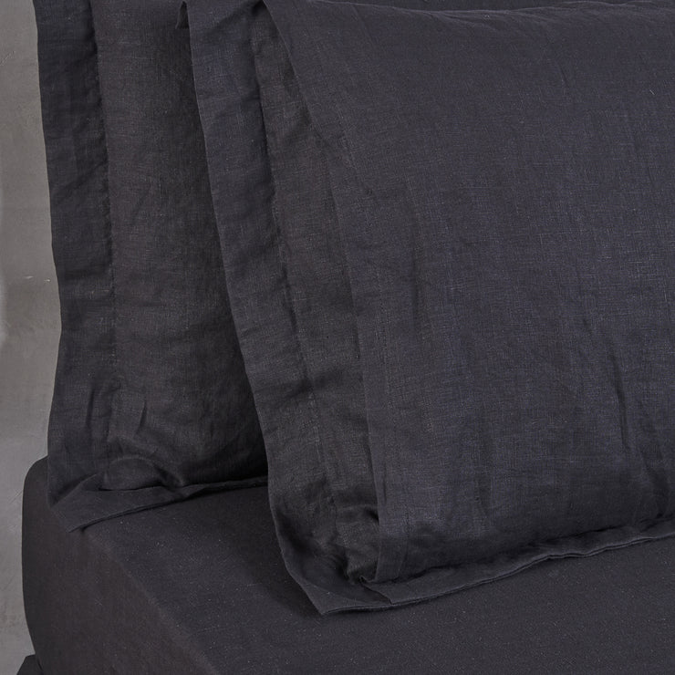 Close Up Flanged Linen Pillowcases Black - Linenshed